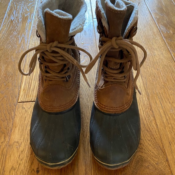 SOREL WINTER BOOTS Fancy Lace II boots! - Picture 1 of 8